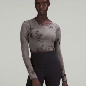 Lululemon ebb to street long sleeve size 8 marble dye black granite built in bra